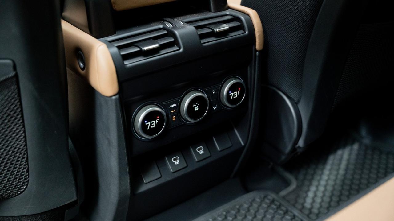 2025 Land Rover Defender 130 P500 w/ Extended Black Exterior Franklin TN
