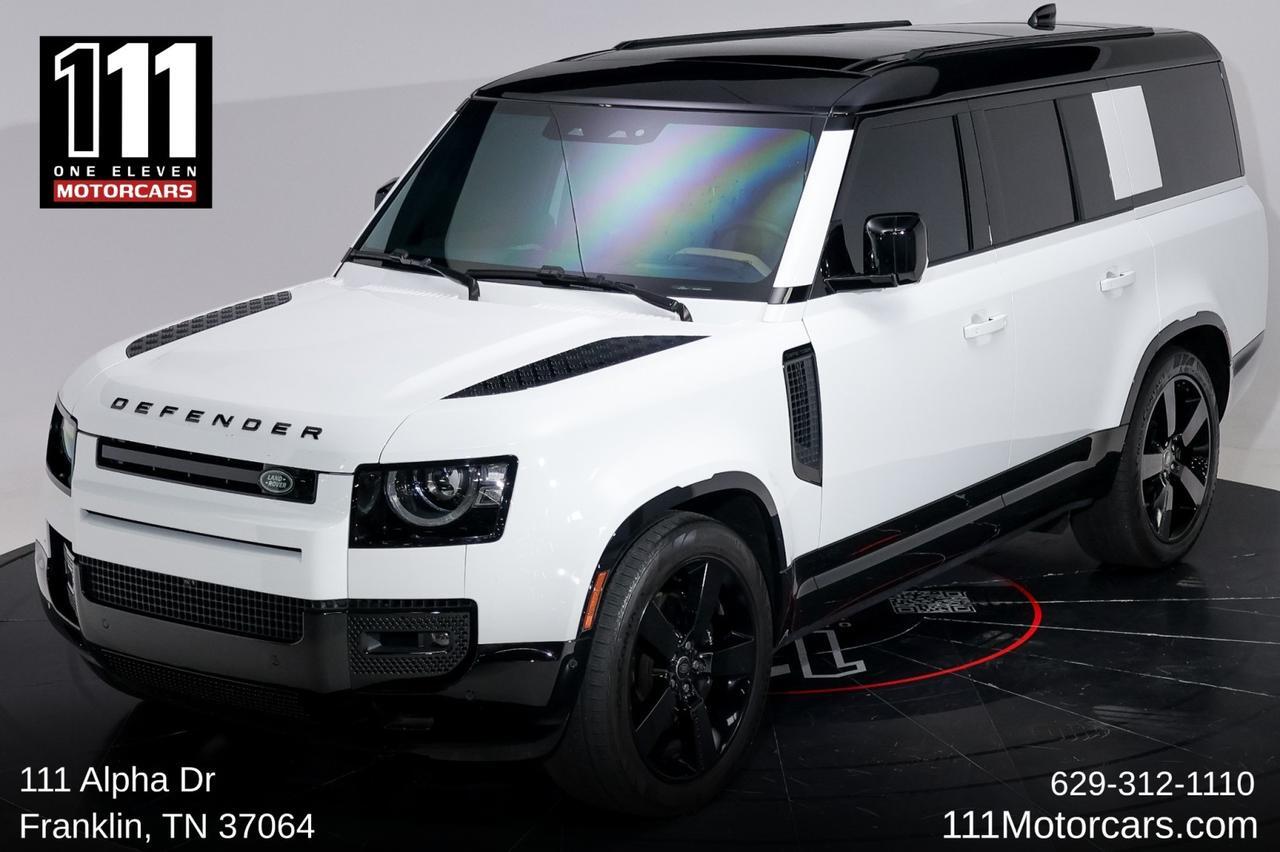2025 Land Rover Defender 130 P500 w/ Extended Black Exterior