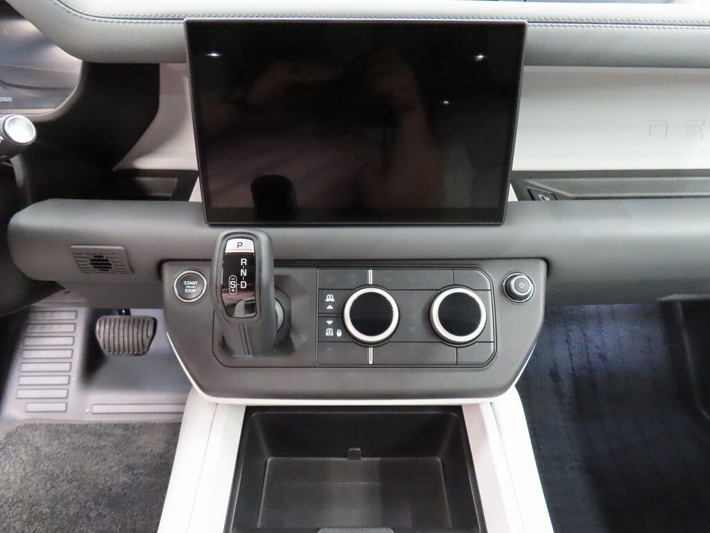 2025 Land Rover Defender 130 S AWD Fond du Lac WI
