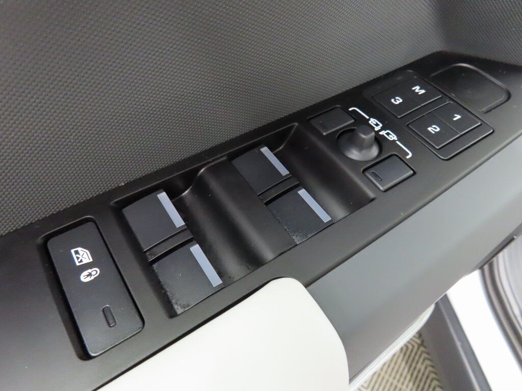 2025 Land Rover Defender 130 S AWD Fond du Lac WI