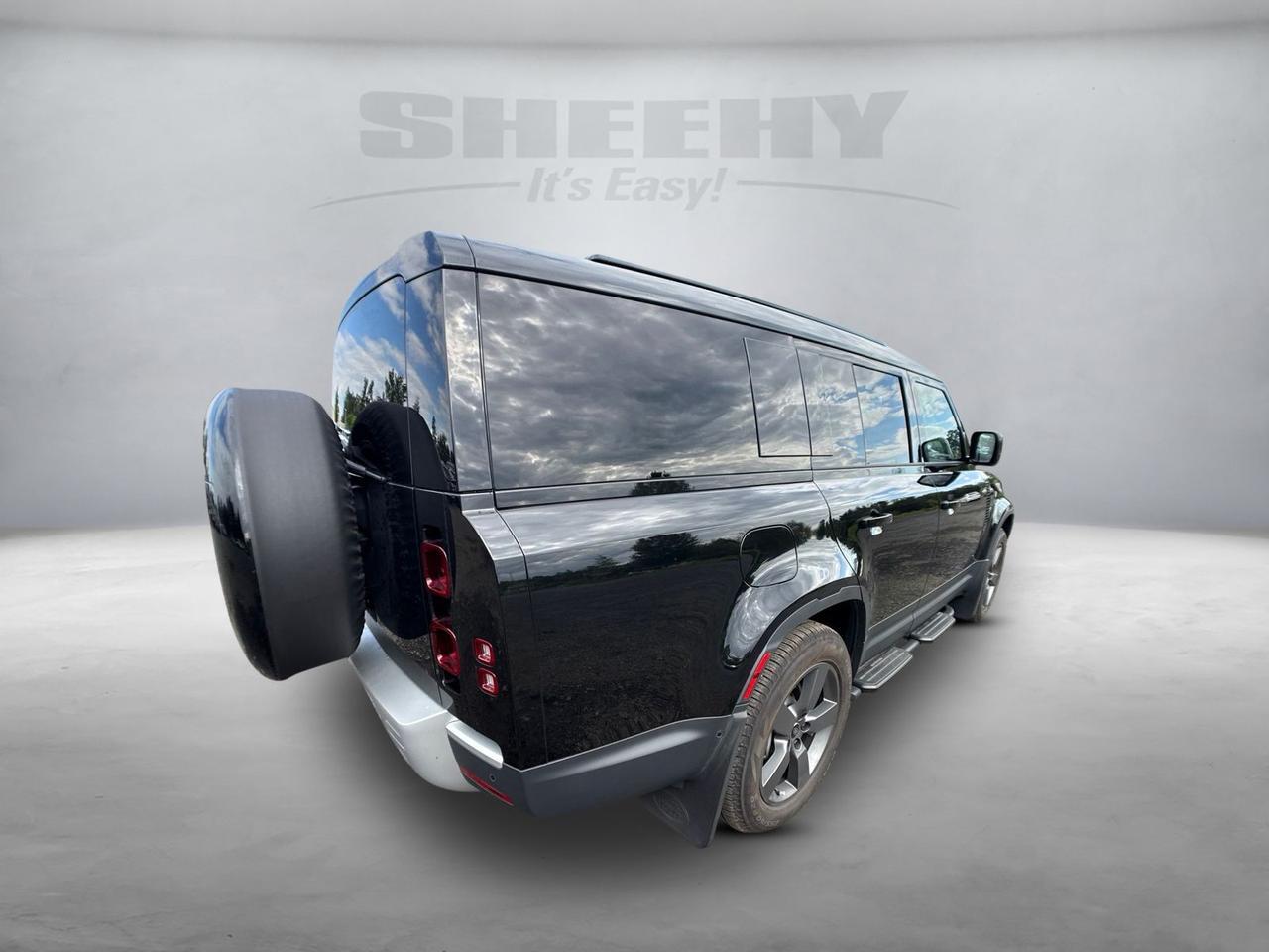 2025 Land Rover Defender 130 S Chantilly VA