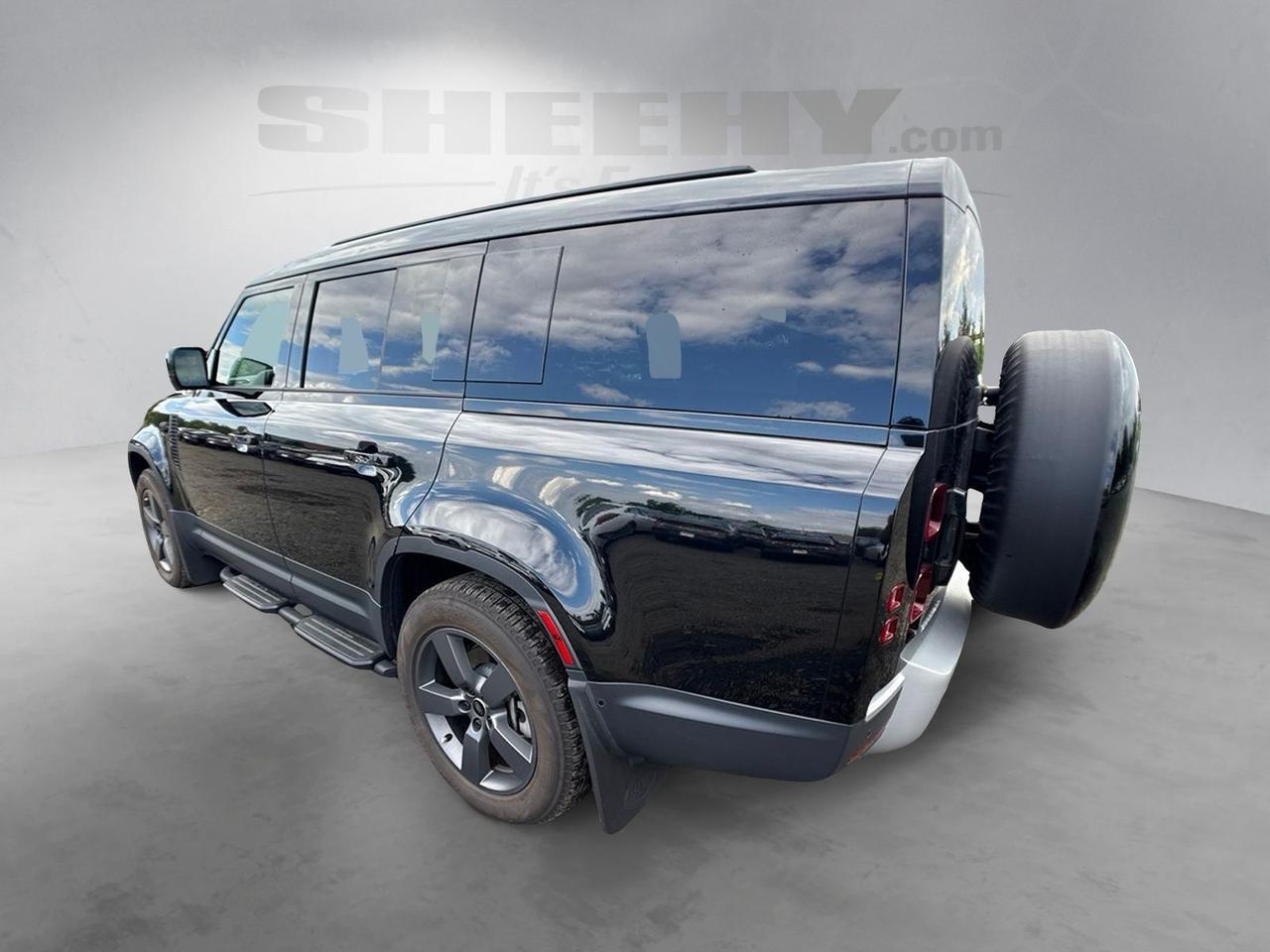 2025 Land Rover Defender 130 S Chantilly VA