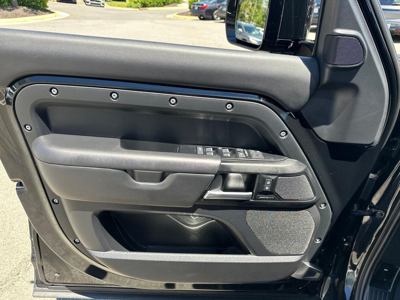 2025 Land Rover Defender 130 S Chantilly VA
