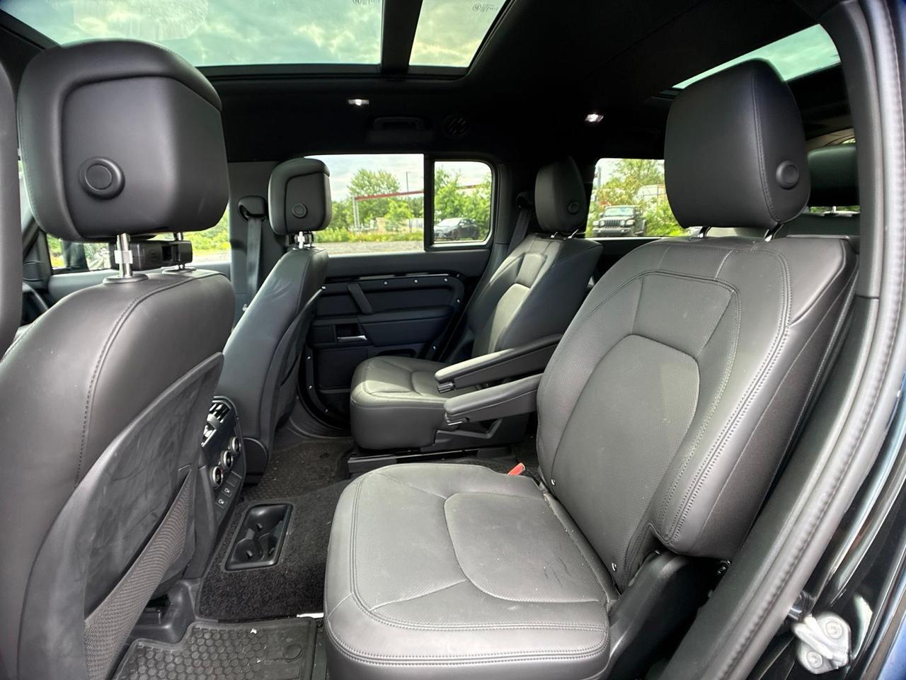 2025 Land Rover Defender 130 S Chantilly VA