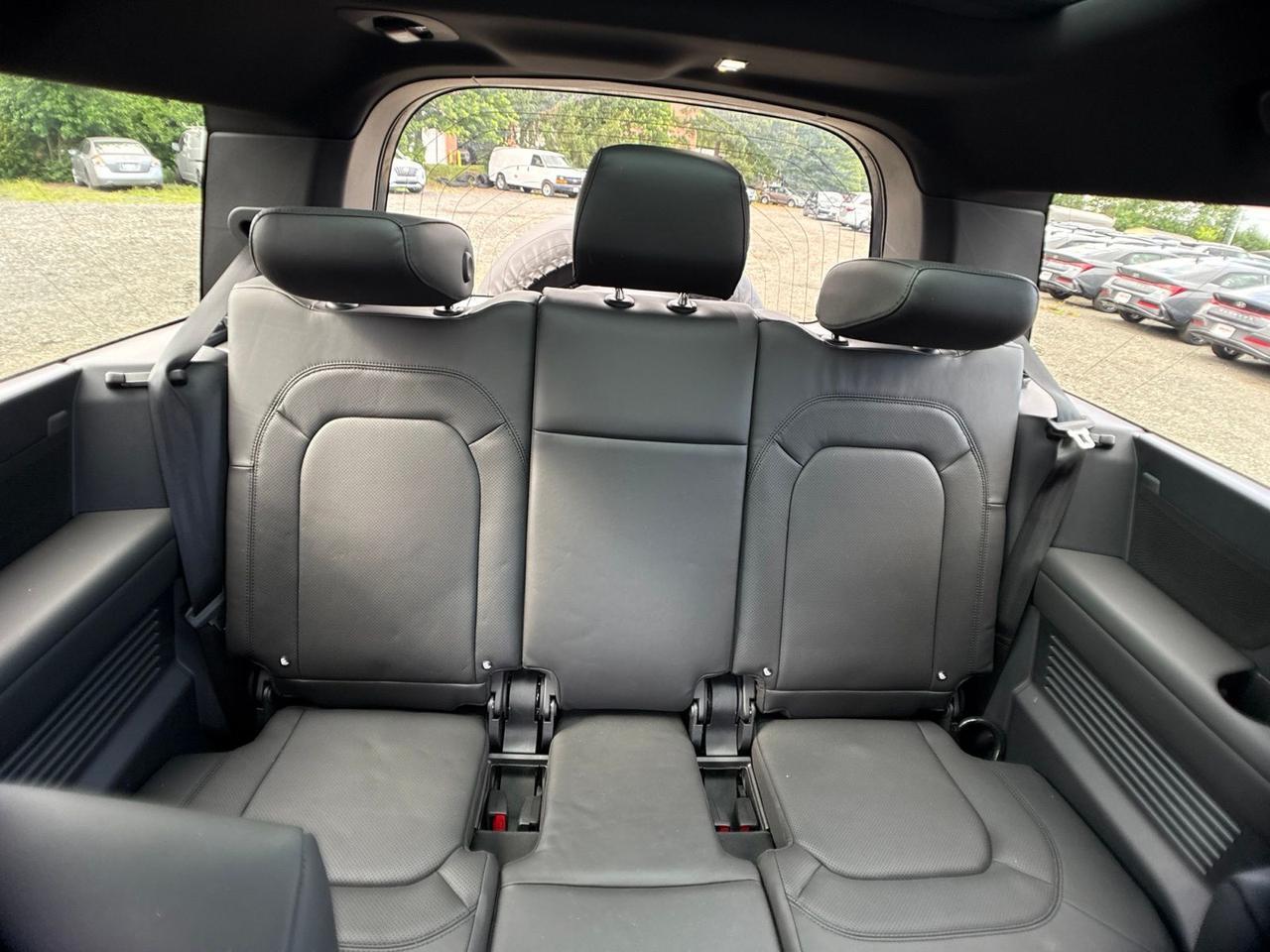 2025 Land Rover Defender 130 S Chantilly VA