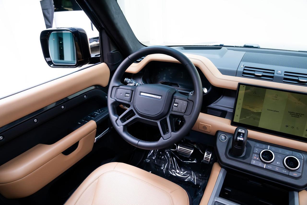 2025 Land Rover Defender 130 V8 Adaptive Cruise Head-Up Display Portland OR