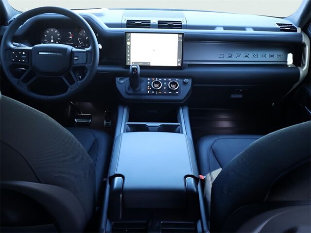 2025 Land Rover Defender 130 V8 Oshkosh WI 2025 Land Rover Defender 130 V8 Oshkosh WI