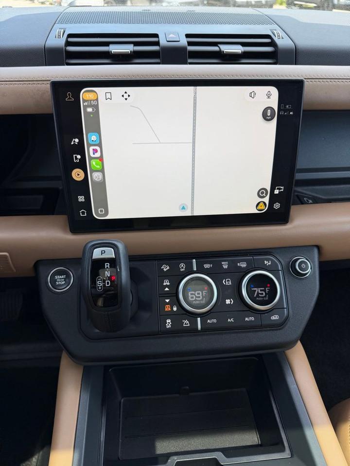 2025 Land Rover Defender 130 X-Dynamic SE Orange MA
