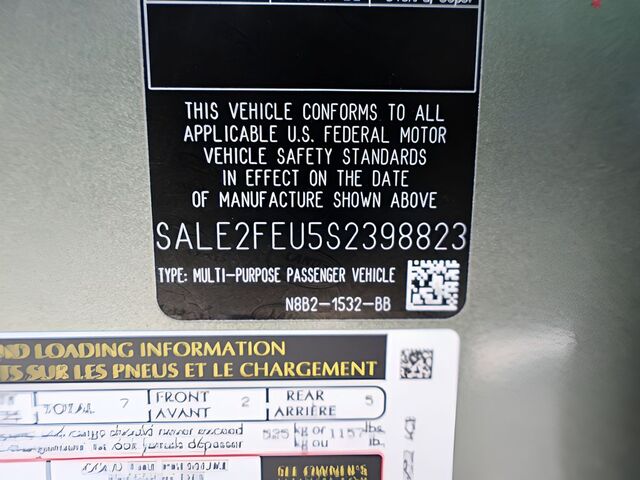 2025 Land Rover Defender 130 X-Dynamic SE Oshkosh WI