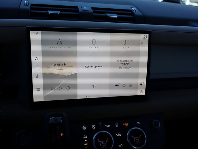 2025 Land Rover Defender 130 X-Dynamic SE Oshkosh WI