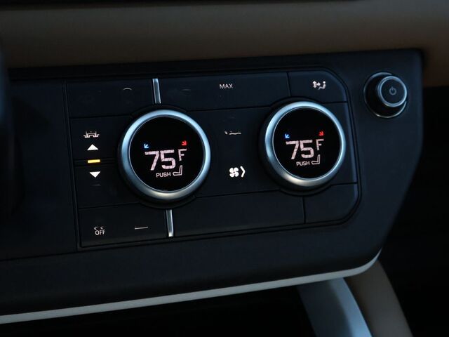 2025 Land Rover Defender 130 X-Dynamic SE Oshkosh WI