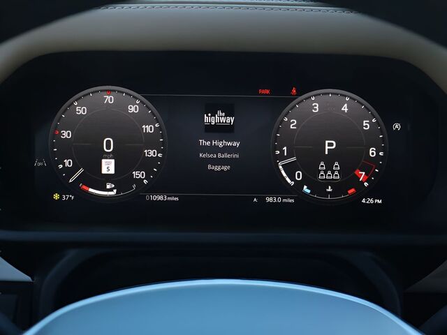 2025 Land Rover Defender 130 X-Dynamic SE Oshkosh WI