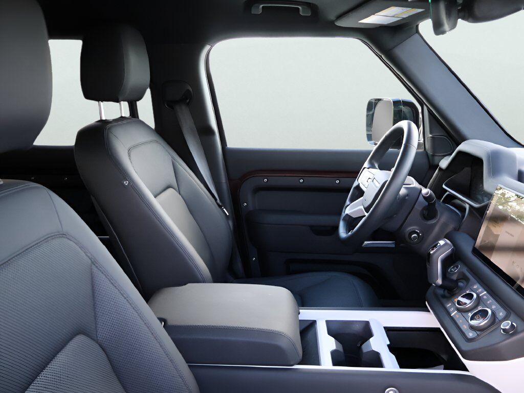 2025 Land Rover Defender 130 X-Dynamic SE San Clemente CA