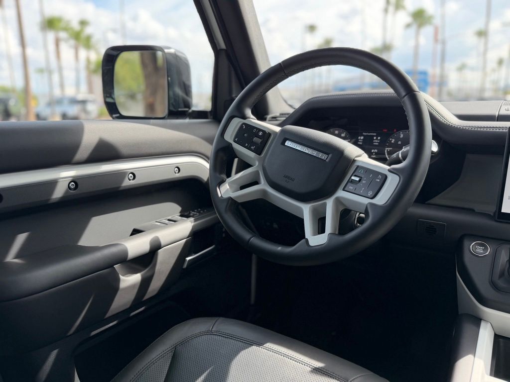 2025 Land Rover Defender 130 X-Dynamic SE Tucson AZ
