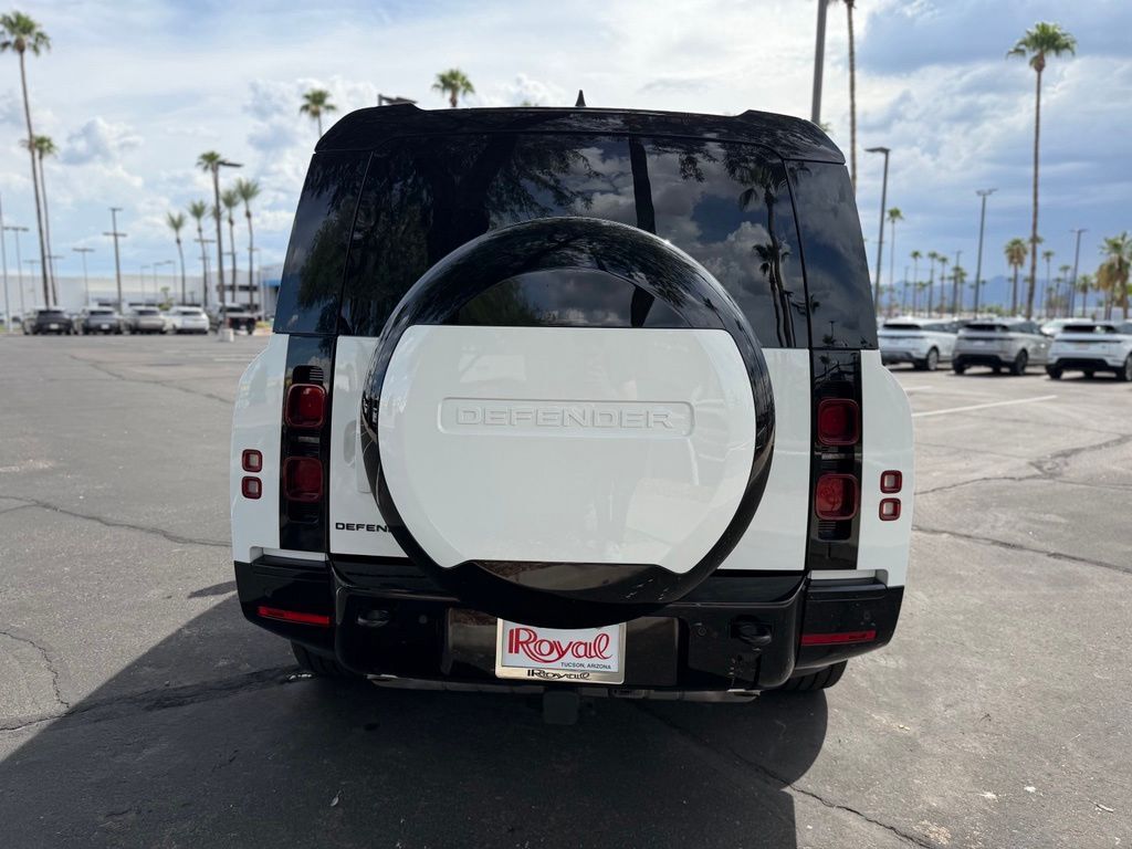 2025 Land Rover Defender 130 X-Dynamic SE Tucson AZ