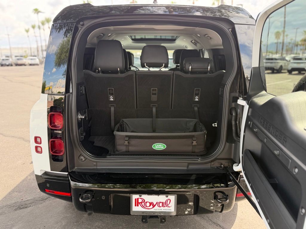 2025 Land Rover Defender 130 X-Dynamic SE Tucson AZ