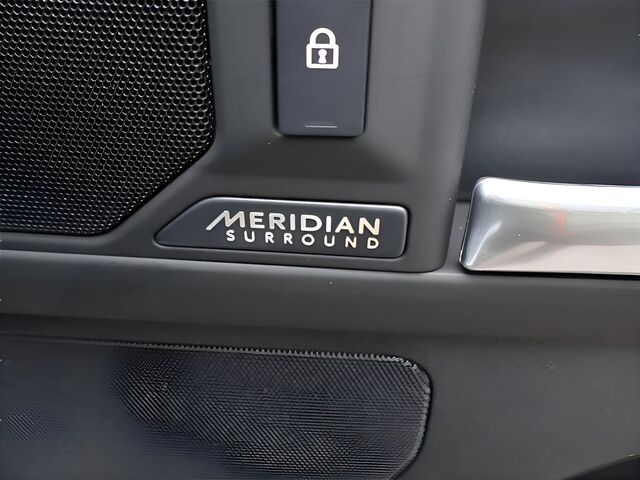 2025 Land Rover Defender 90 X-Dynamic SE Oshkosh WI