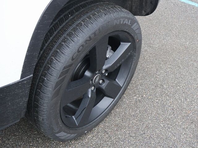 2025 Land Rover Defender 90 X-Dynamic SE Oshkosh WI