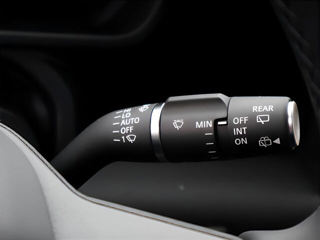 2025 Land Rover Defender 90 X-Dynamic SE Oshkosh WI