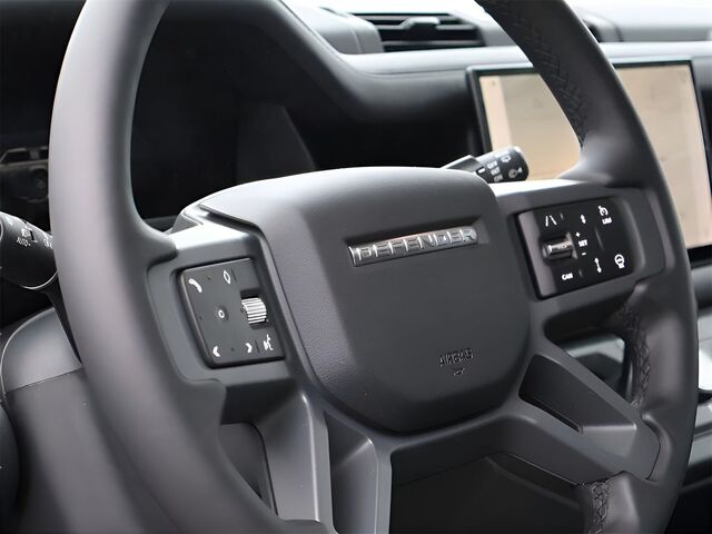 2025 Land Rover Defender 90 X-Dynamic SE Oshkosh WI