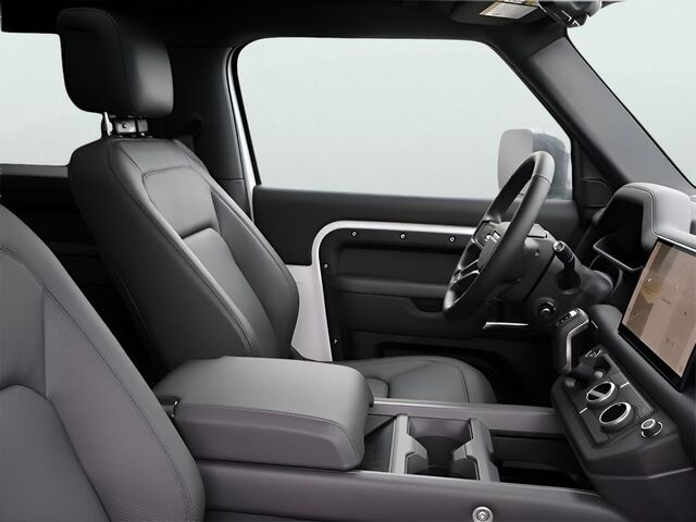 2025 Land Rover Defender 90 X-Dynamic SE Oshkosh WI