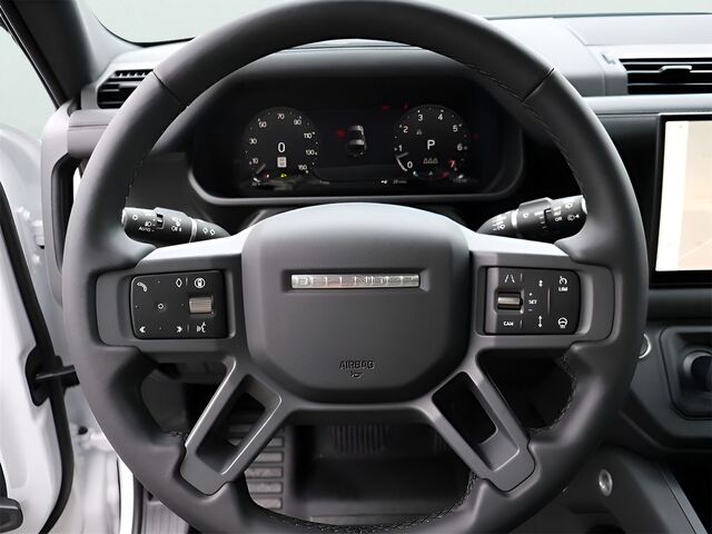 2025 Land Rover Defender 90 X-Dynamic SE Oshkosh WI