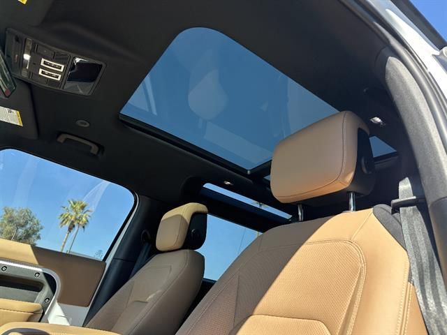 2025 Land Rover Defender 90 X-Dynamic SE Tucson AZ