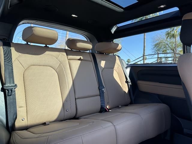 2025 Land Rover Defender 90 X-Dynamic SE Tucson AZ