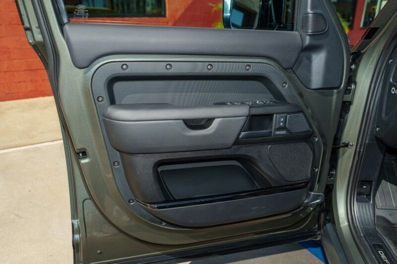 2025 Land Rover Defender OCTA Birmingham AL