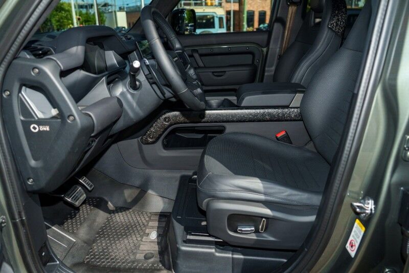 2025 Land Rover Defender OCTA Birmingham AL