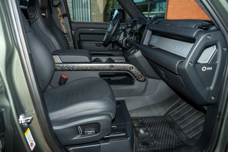 2025 Land Rover Defender OCTA Birmingham AL