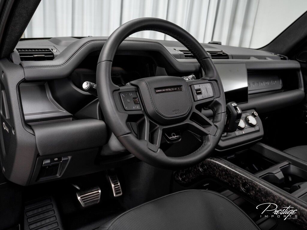 2025 Land Rover Defender OCTA Edition One North Miami Beach FL