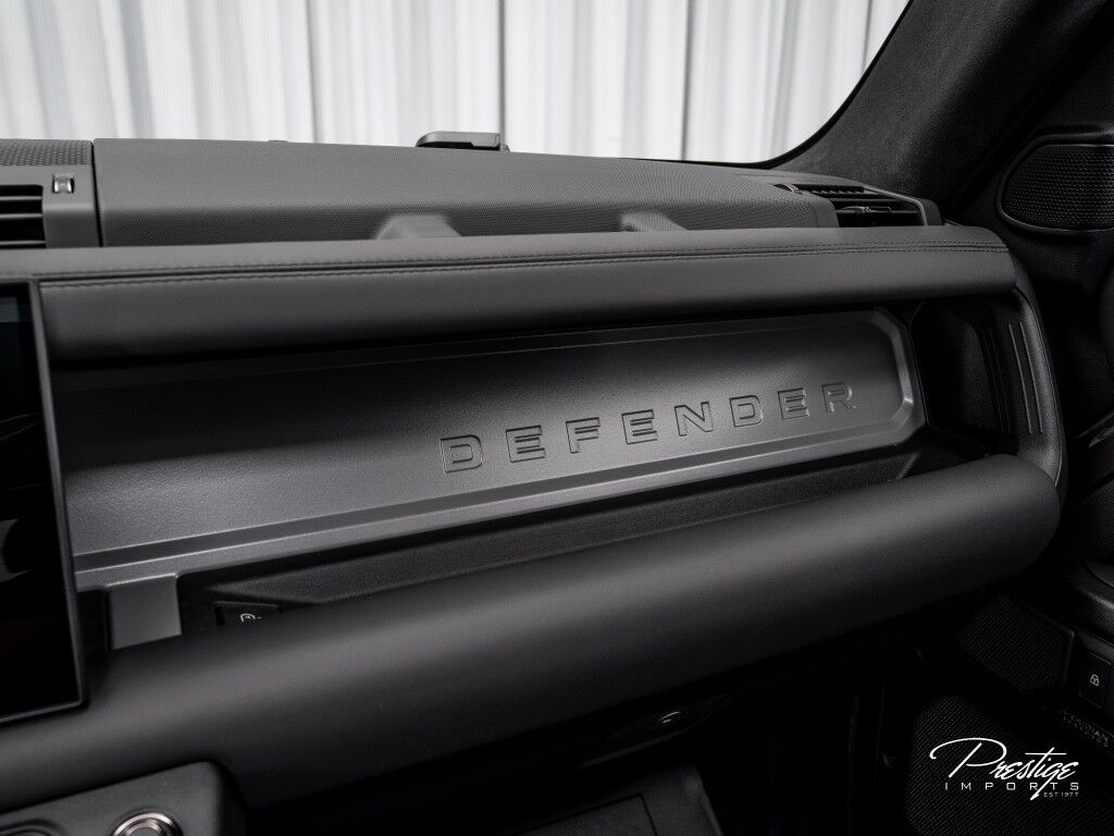 2025 Land Rover Defender OCTA Edition One North Miami Beach FL