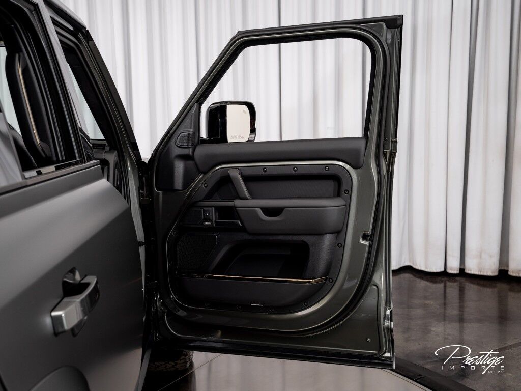 2025 Land Rover Defender OCTA Edition One North Miami Beach FL