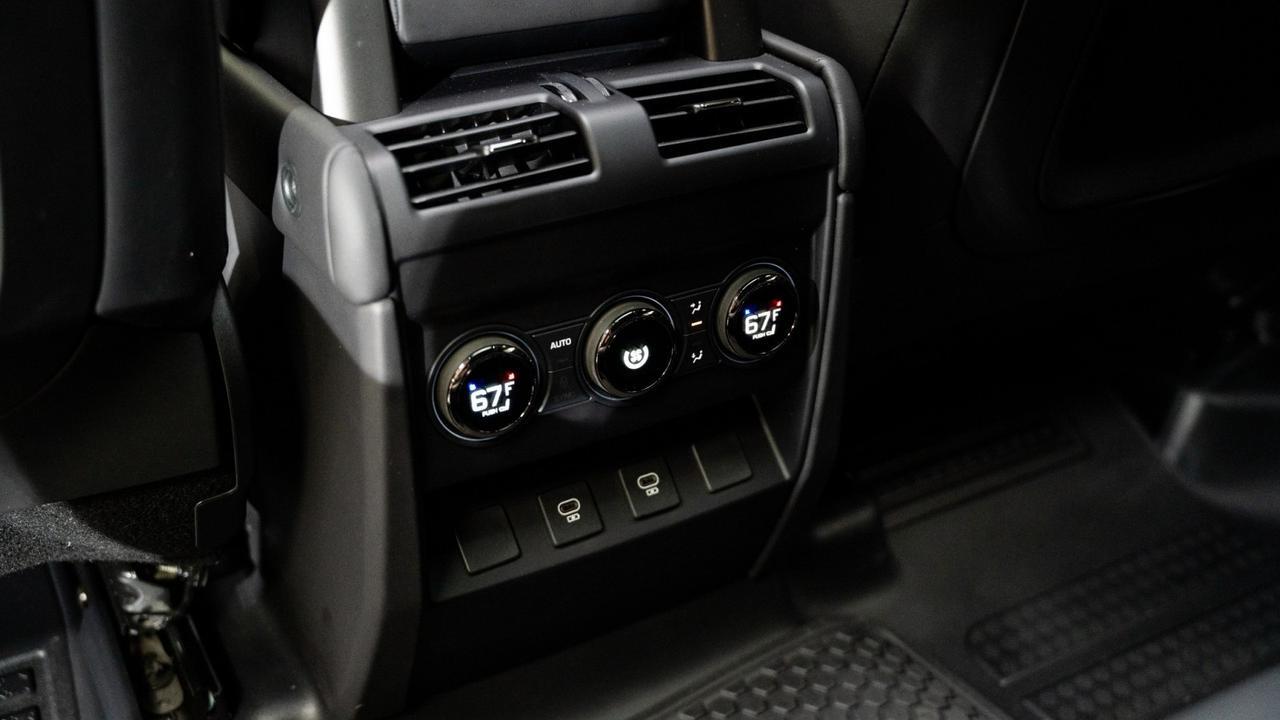 2025 Land Rover Defender OCTA Franklin TN