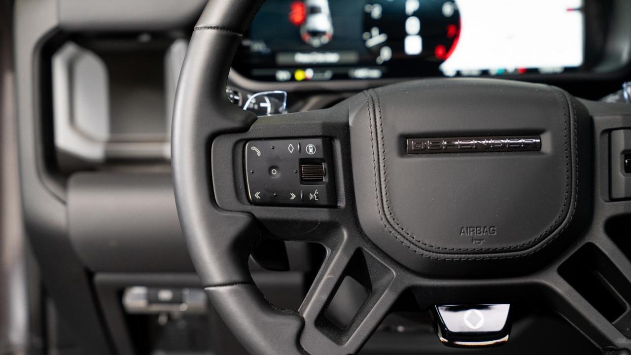 2025 Land Rover Defender OCTA Franklin TN