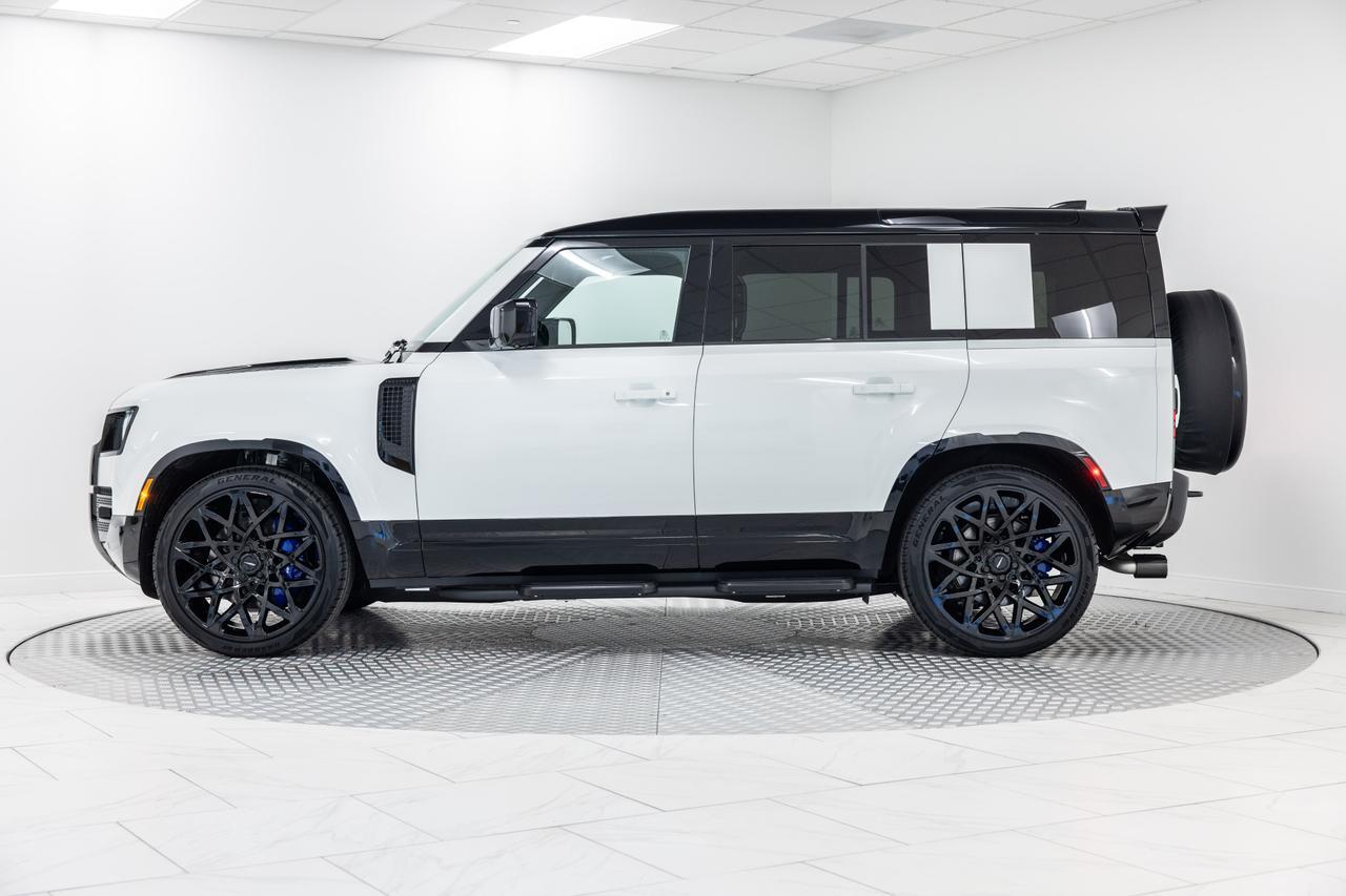 2025 Land Rover Defender P500 V8 X-Dynamic SE