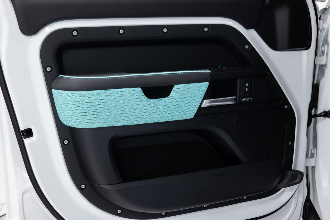 2025 Land Rover Defender V8 - Photo 36