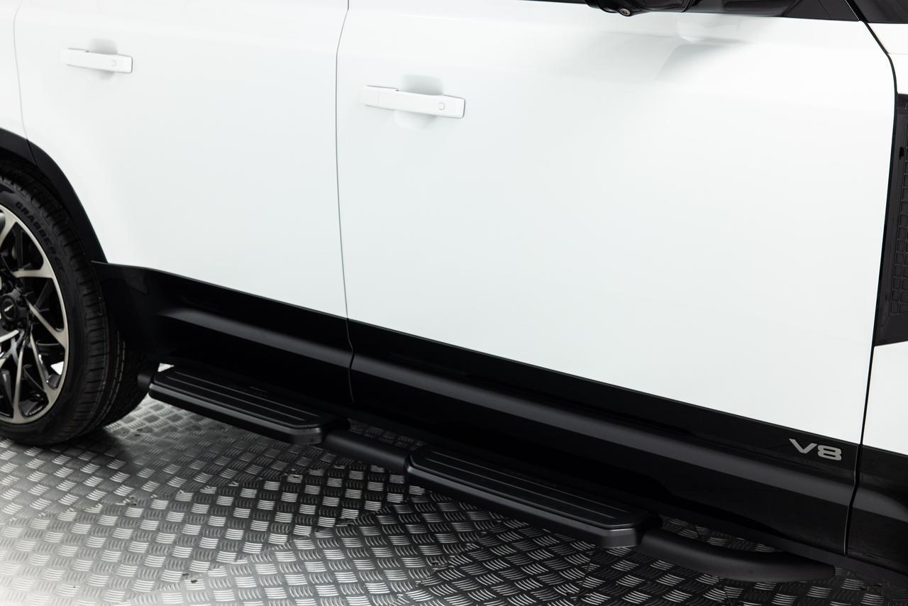 2025 Land Rover Defender V8 - Photo 24
