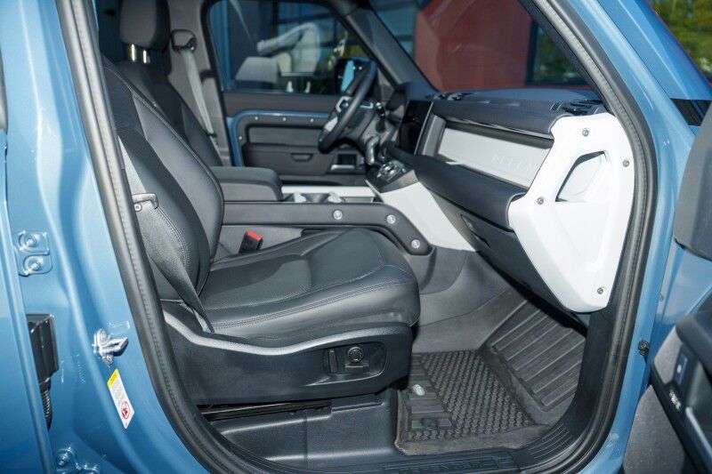 2025 Land Rover Defender X-Dynamic SE Birmingham AL