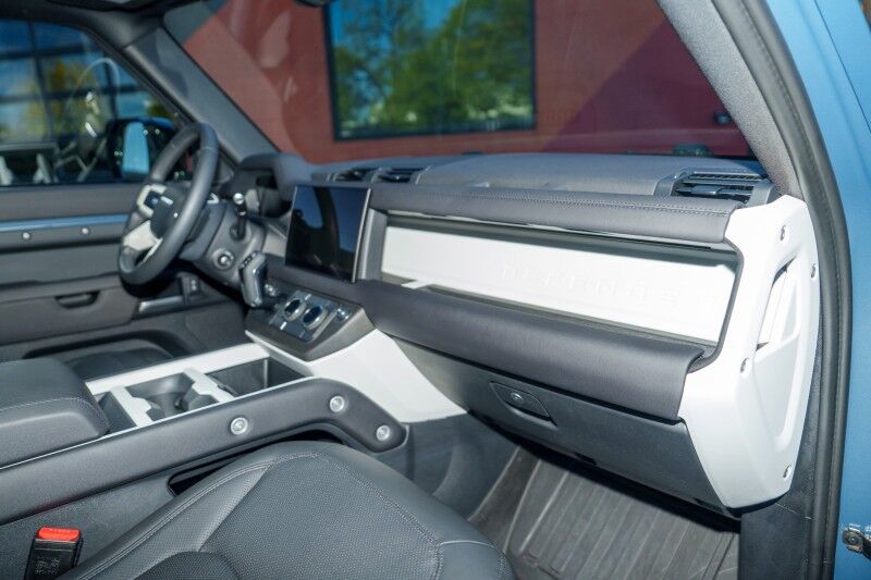 2025 Land Rover Defender X-Dynamic SE Birmingham AL