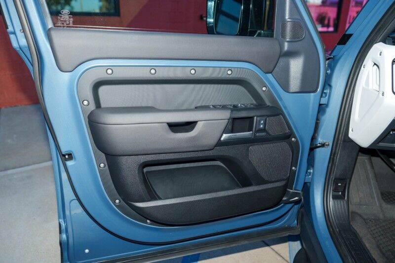 2025 Land Rover Defender X-Dynamic SE Birmingham AL