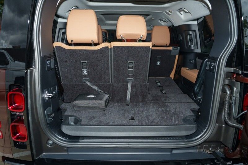 2025 Land Rover Defender X-Dynamic SE Birmingham AL