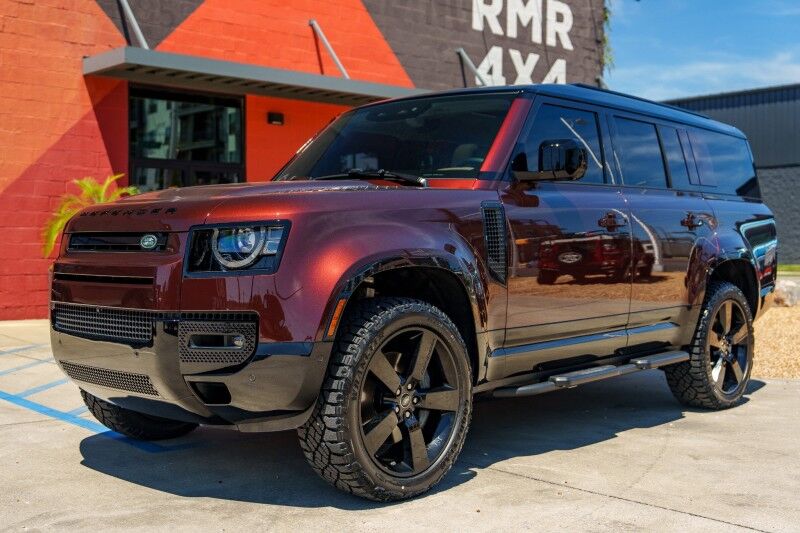 2025 Land Rover Defender X-Dynamic SE