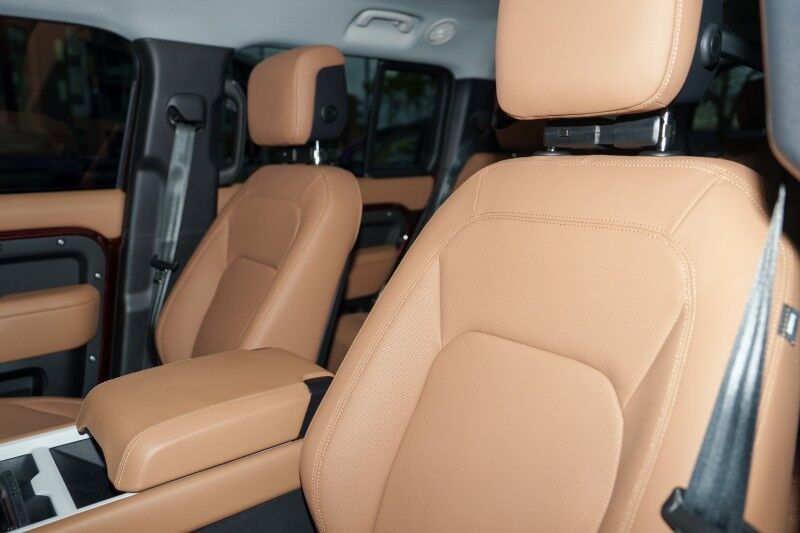 2025 Land Rover Defender X-Dynamic SE Birmingham AL