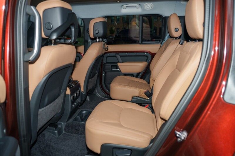 2025 Land Rover Defender X-Dynamic SE Birmingham AL