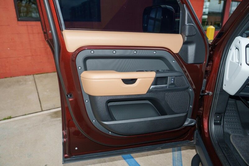 2025 Land Rover Defender X-Dynamic SE Birmingham AL