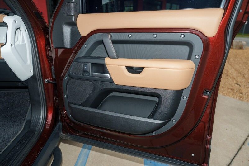 2025 Land Rover Defender X-Dynamic SE Birmingham AL