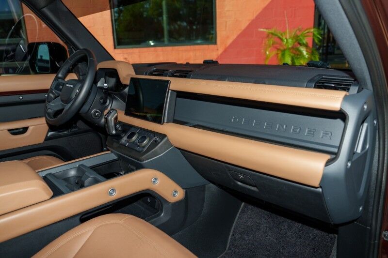 2025 Land Rover Defender X-Dynamic SE Birmingham AL