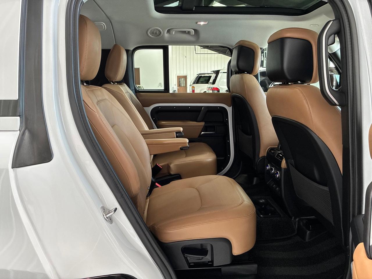 2025 Land Rover Defender X-Dynamic SE, Heat & Cool 2nd Row Captain Chairs, Cold Climate P Houston TX